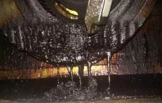 发动机出现这5种症状,赶紧开到维修厂,不然就离报废不远了